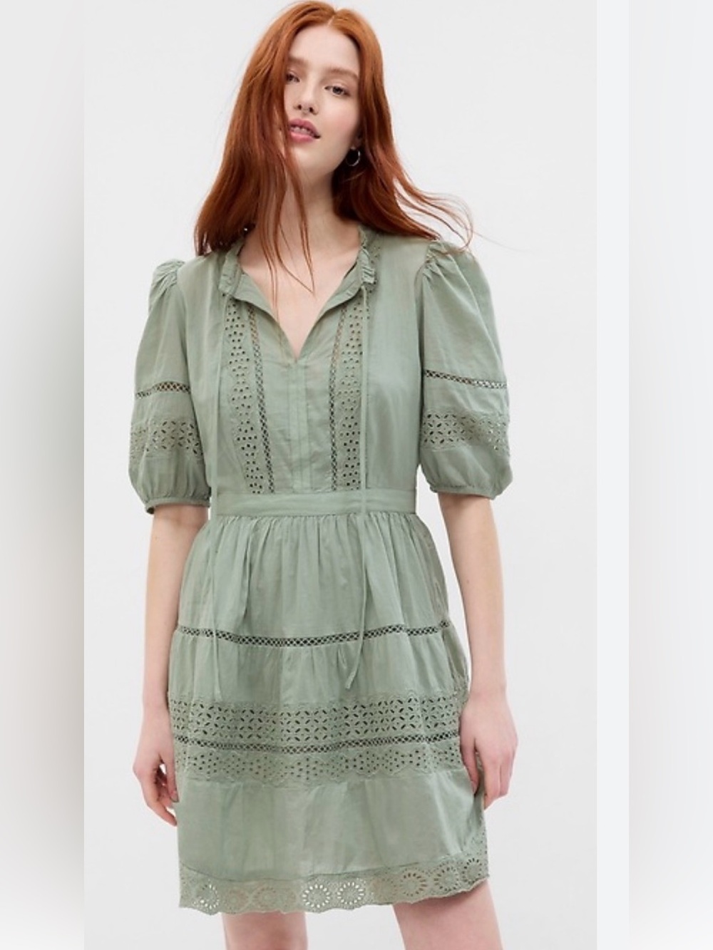 GAP Women's cotton Sage Green Eyelet Tiered Dress with snap in place slip